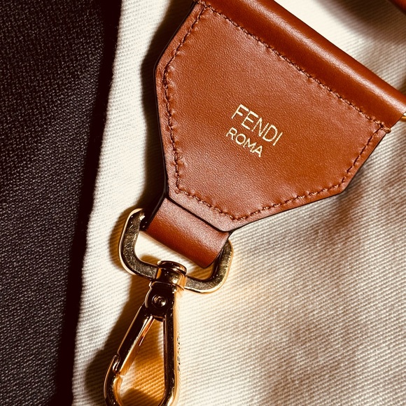 Fendi signature b/w checkered adjustable shoulder strap Brand New with receipt - Picture 8 of 16